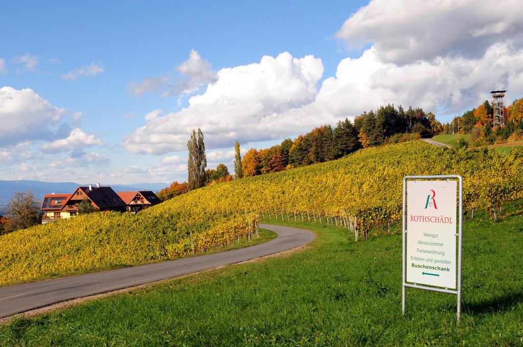 Weingut Winzerzimmer Rothschaedl Leutschach Bagian luar foto